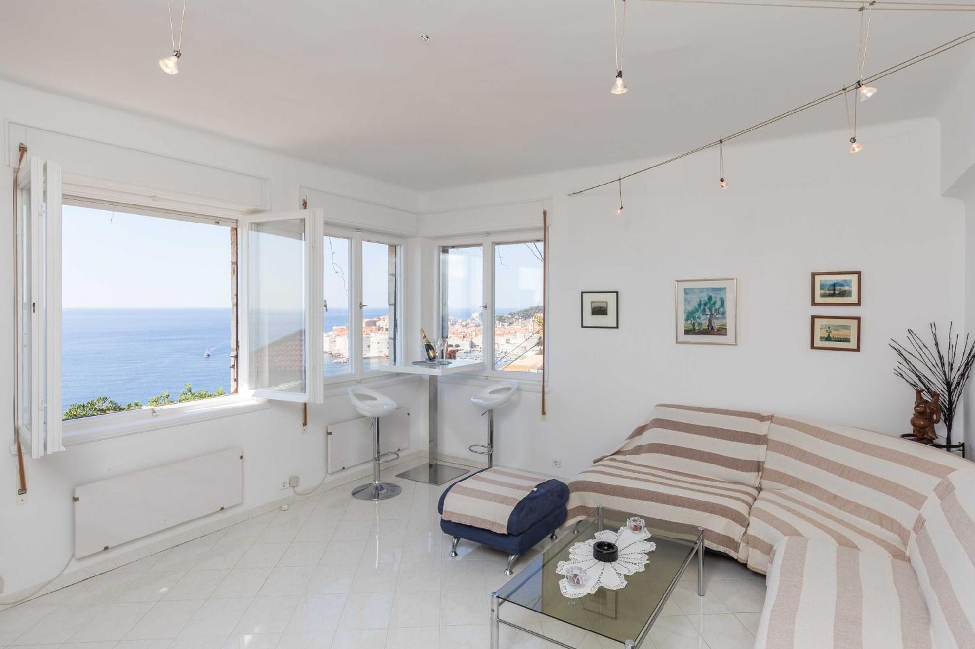 Rea Apartament *